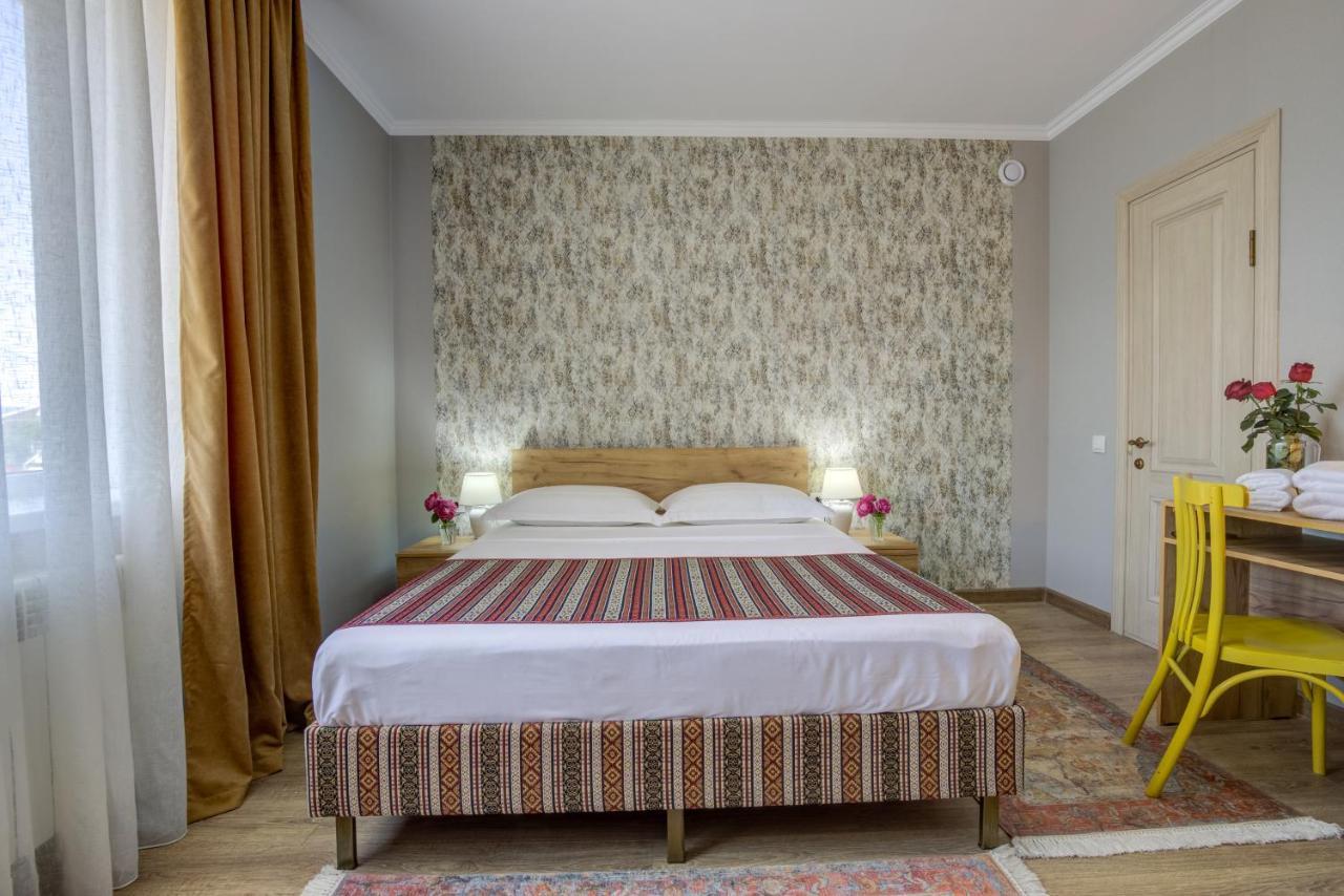 Ordo Hotel Karakol Exteriör bild